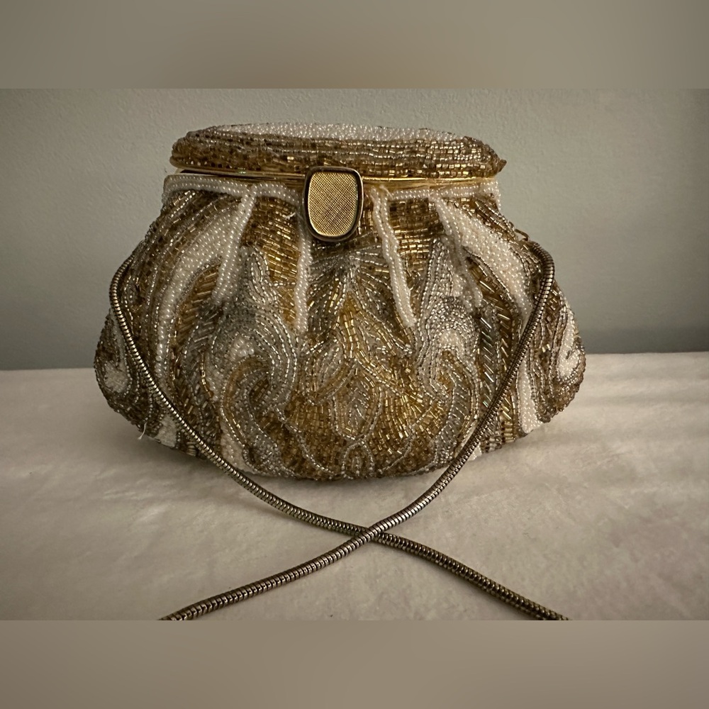 70s La Regale Vintage Gold Bead Evening Purse Gold Flip Hinge